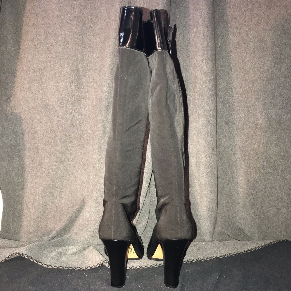 Shoes - Picture 3 of 3